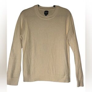 GAP Men’s White Crew Neck Sweater